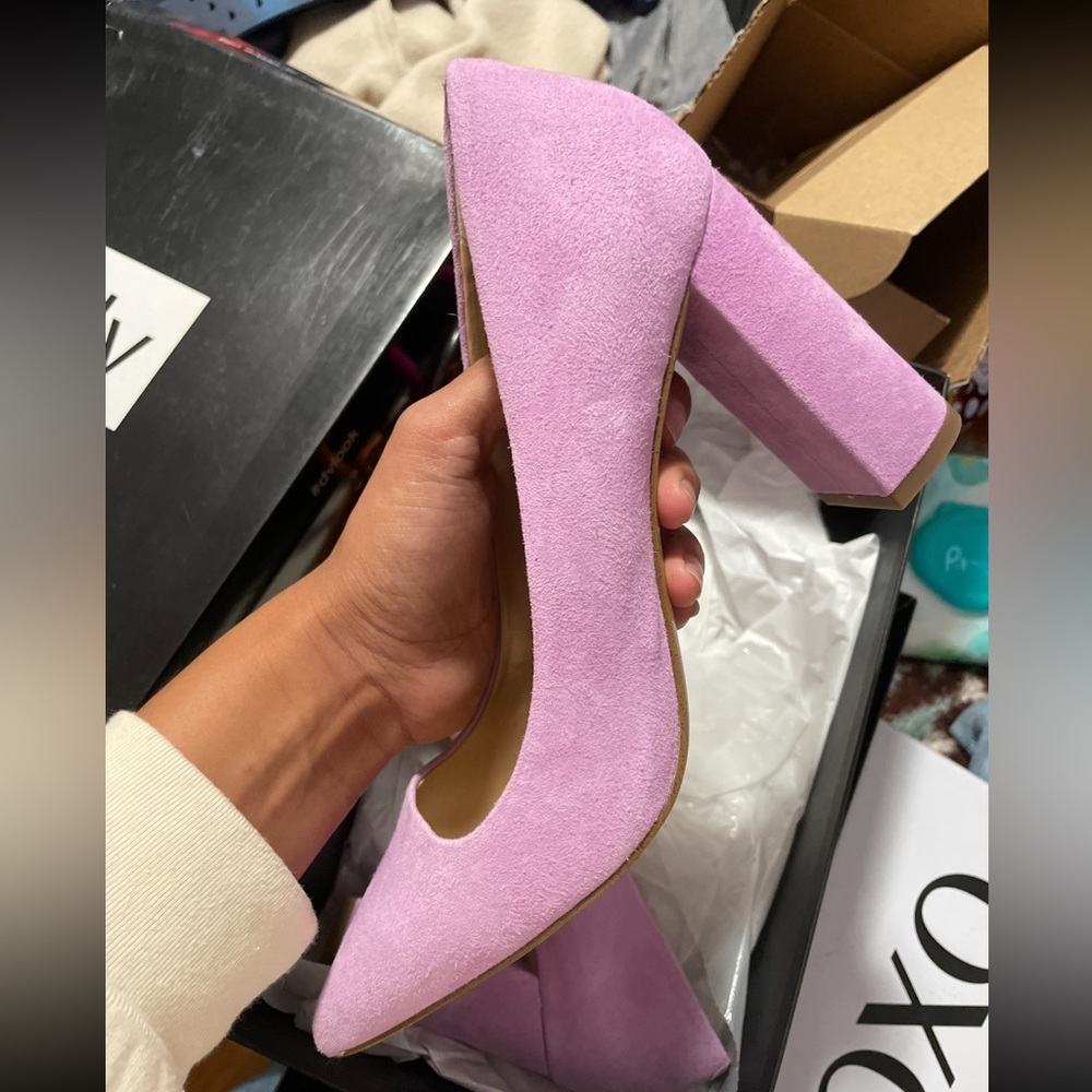 Brand NEW Purple Banana Republic heels 8 1/2